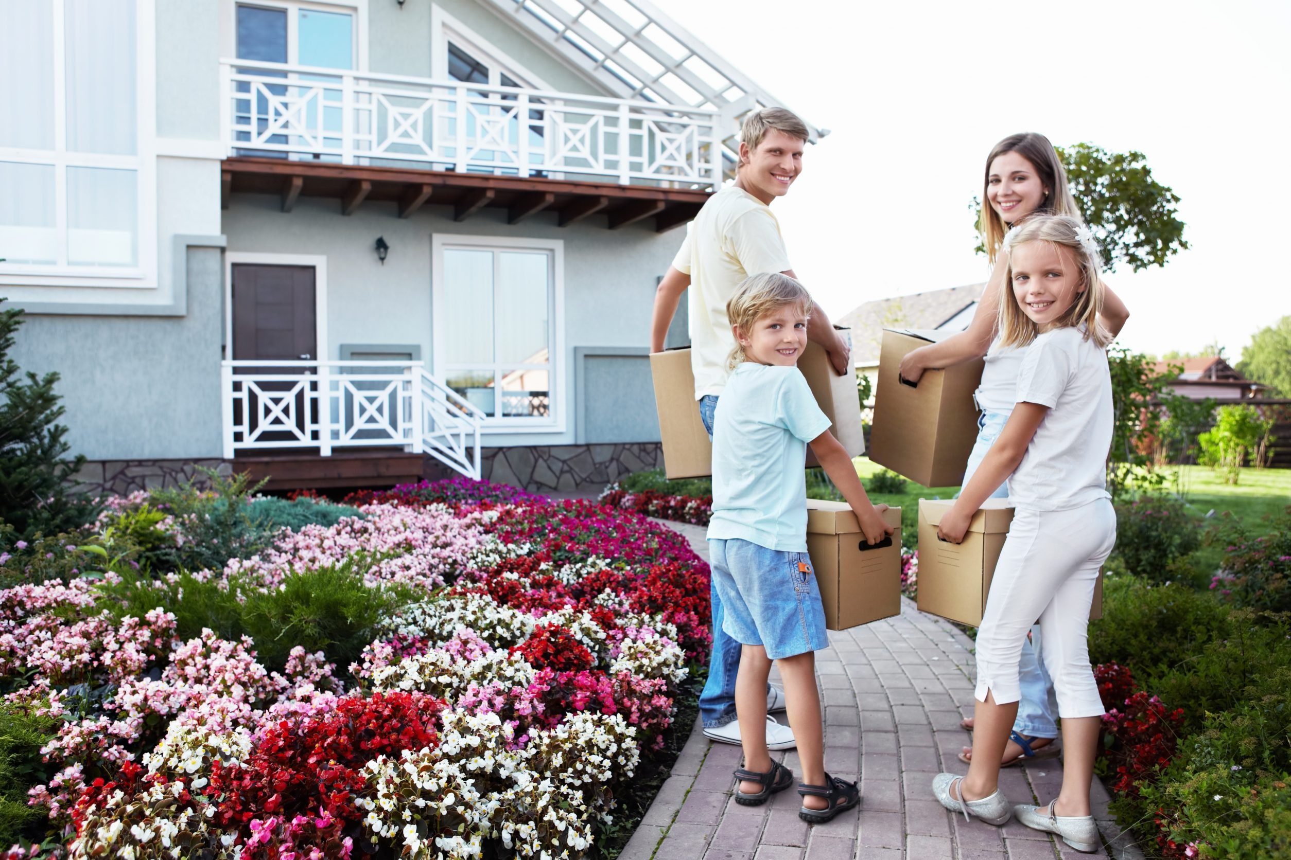 Be a Good Neighbor While Moving