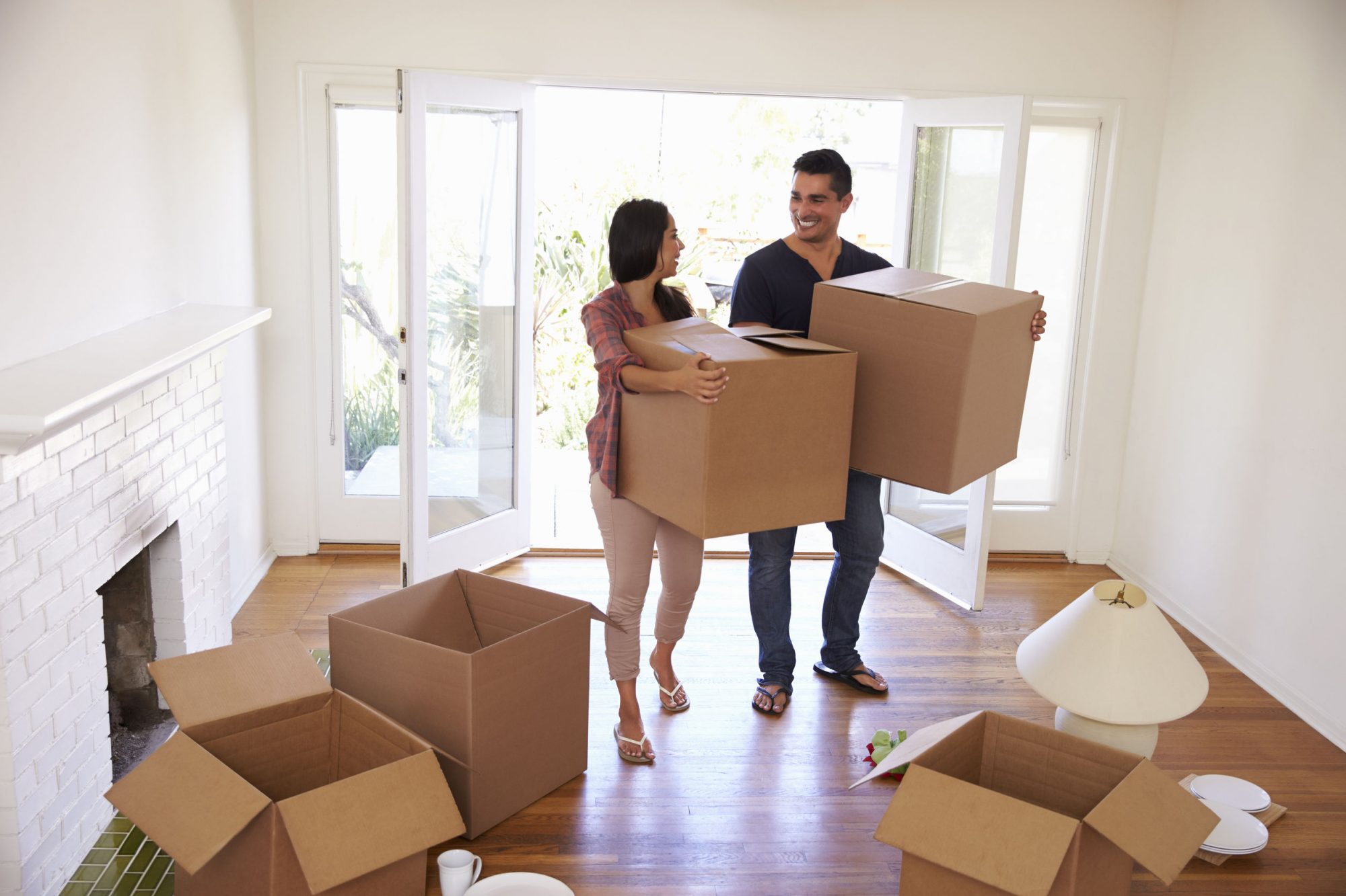 Moving With Decor: Tips For Settling Into A New Home Stylishly