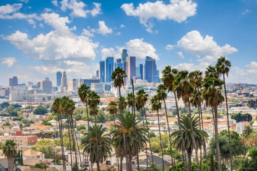 Moving to LA or NYC? Check Our Comparative Guide